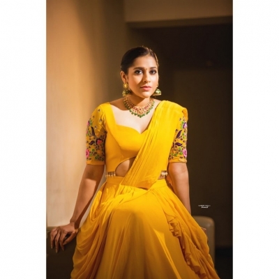 Rashmi Gautam Photos - 7 of 10