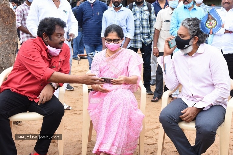 Bellamkonda Chatrapathi Hindi Remake Opening - 13 / 42 photos