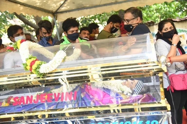 Senior Actress Jayanthi Condolences Photos - 7 / 21 photos