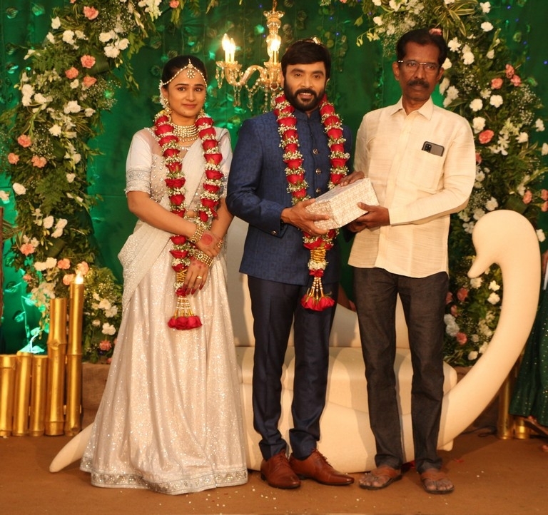 Snekan - Kannika Ravi Wedding Reception - 11 / 21 photos