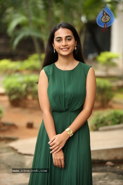 Aneesha Dama Pics - 6 / 13 photos