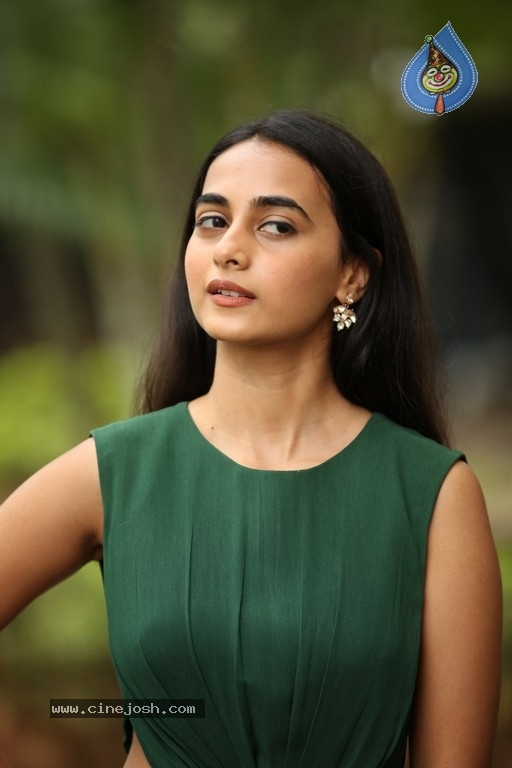 Aneesha Dama Pics - 11 / 13 photos