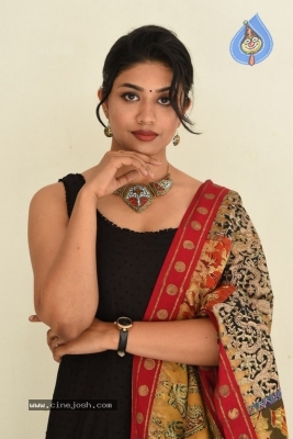 Malavika Satheesan Photos - 3 of 20