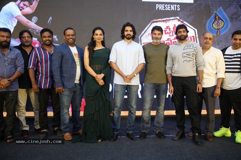 Ichata Vahanamulu Niluparadu Pre Release Event - 12 / 53 photos