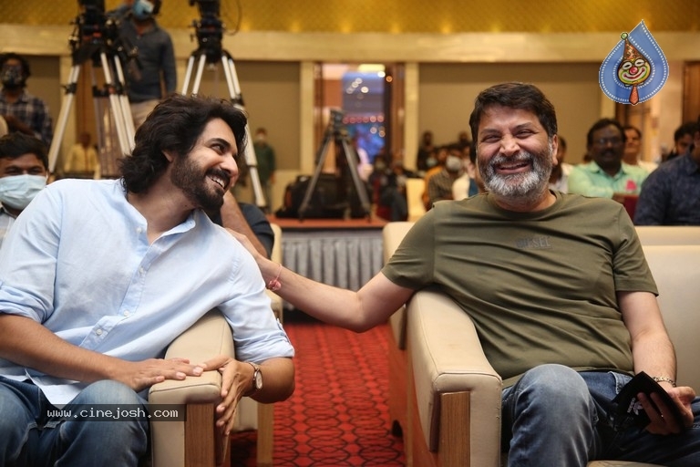 Ichata Vahanamulu Niluparadu Pre Release Event - 25 / 53 photos