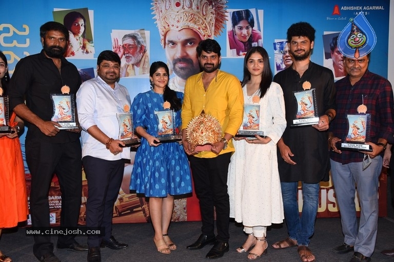 Raja Raja Chora Movie Success meet - 11 / 36 photos