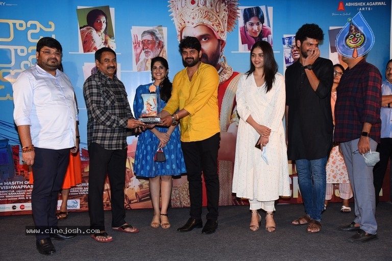 Raja Raja Chora Movie Success meet - 27 / 36 photos