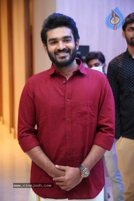 SR Kalyana Mandapam Pre Release Event - 30 of 41