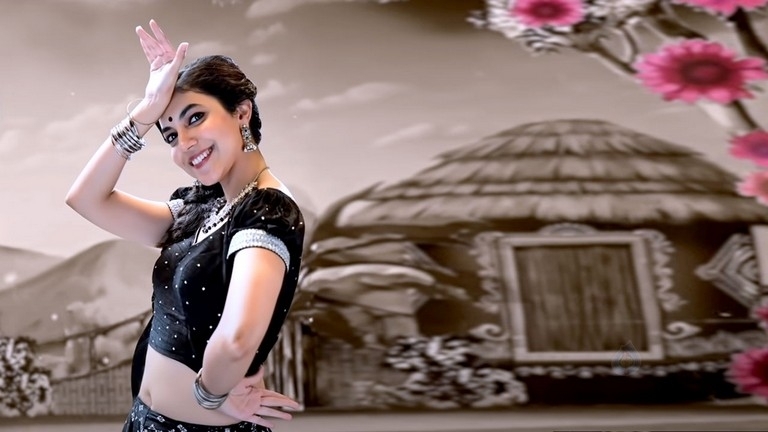 Varudu Kavalenu Ritu varma Stills - 8 / 16 photos