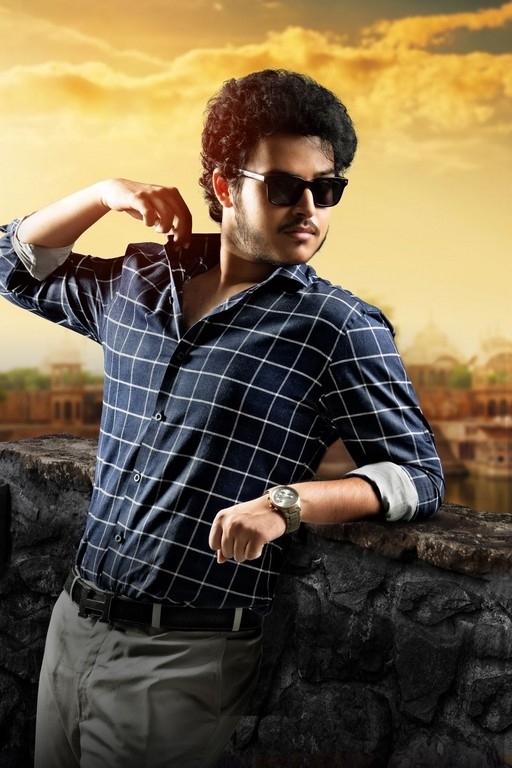 Seeta Manohara Sri Raghava Movie Look - 1 / 4 photos