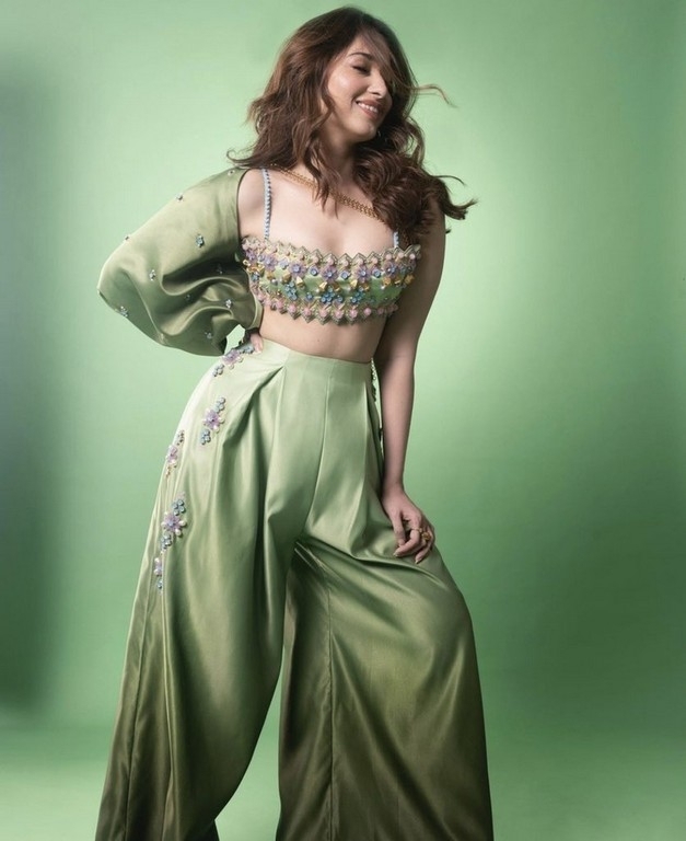 Tamannaah Bhatia - 2 / 3 photos