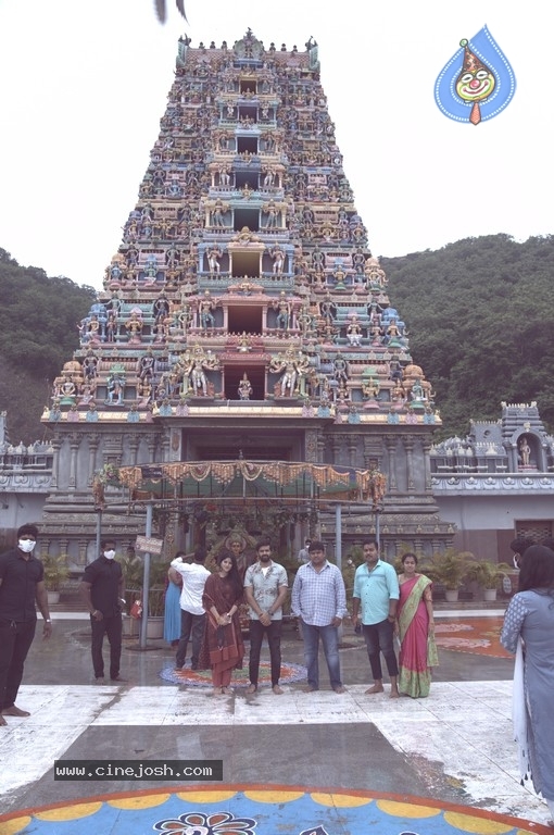 Dear Megha Team in Vijayawada - 7 / 21 photos