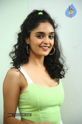 Kashish Khan Photos - 1 of 20