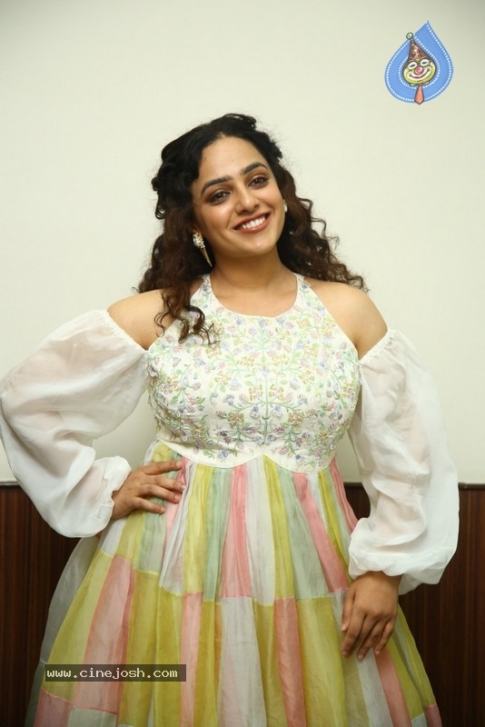 Nithya Menen Photos - 19 / 21 photos