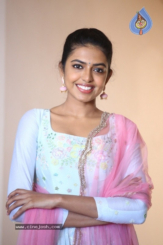 Shivani Rajasekhar Photos - 15 / 19 photos