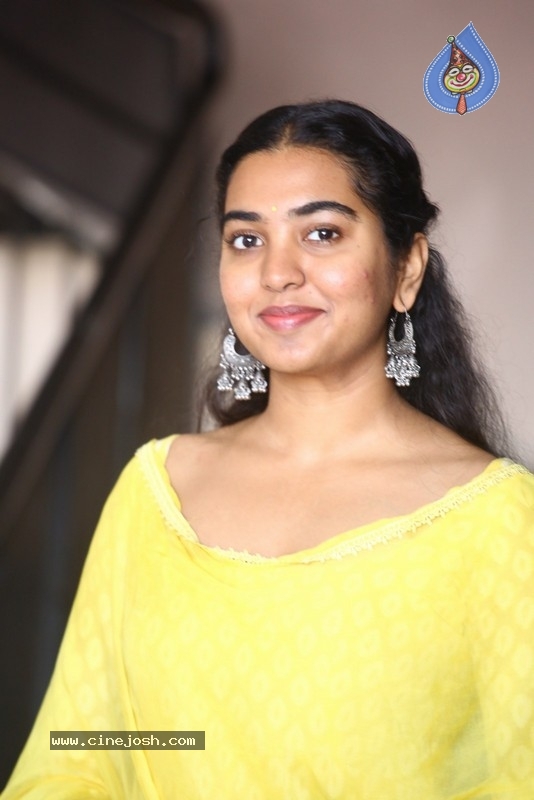 Shivathmika Rajashekar - 4 / 13 photos