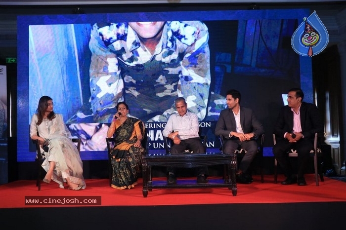 Major Team paid tributes to 26 11 Heroes - 7 / 13 photos