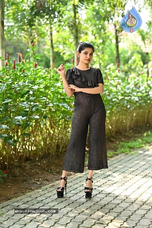 Mrs South India Fashion Show - 4 / 30 photos