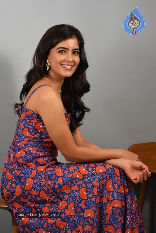 Amritha Aiyer Interview Photos - 9 / 20 photos