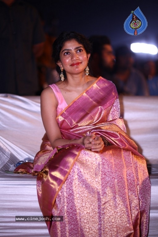 Sai Pallavi Photos - 19 / 21 photos