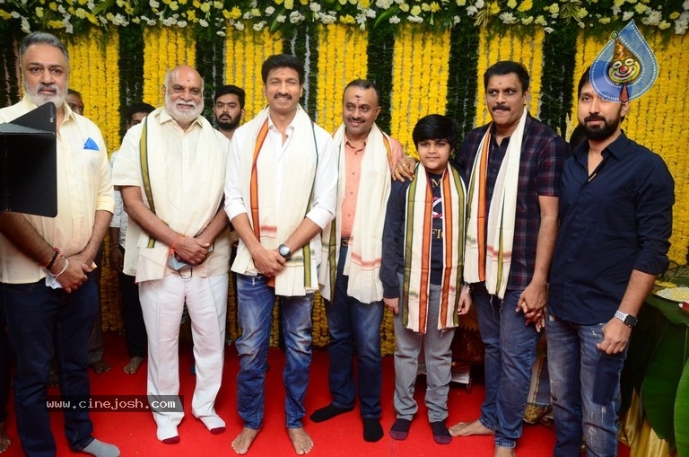 Gopichand New Movie Opening - 8 / 51 photos