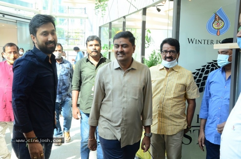 Gopichand New Movie Opening - 24 / 51 photos