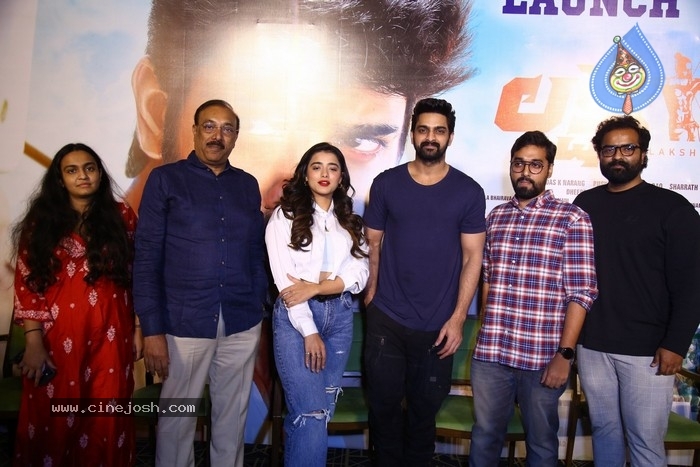 Lakshya Trailer Launch - 14 / 18 photos