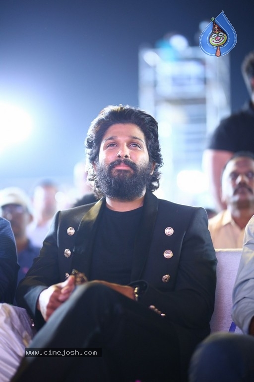 Pushpa Pre Release Event 02 - 23 / 42 photos