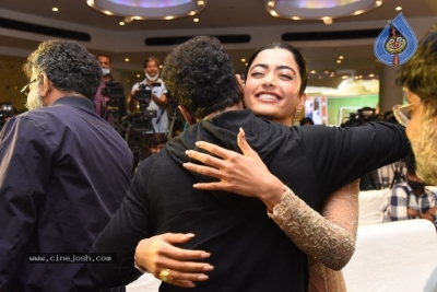 Pushpa Release Press Meet - 40 of 42