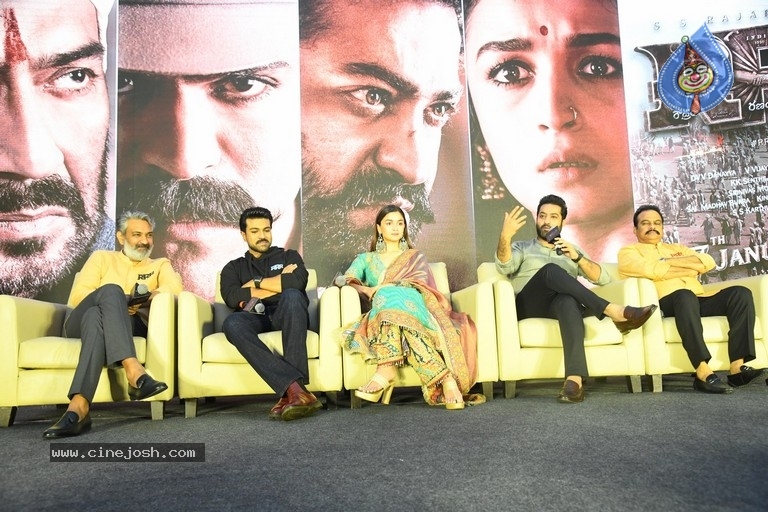 RRR Press Meet - 15 / 36 photos