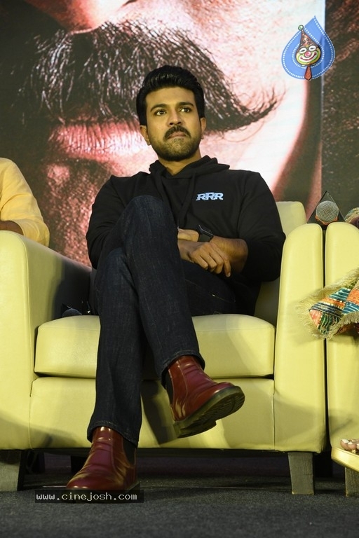 RRR Press Meet - 16 / 36 photos