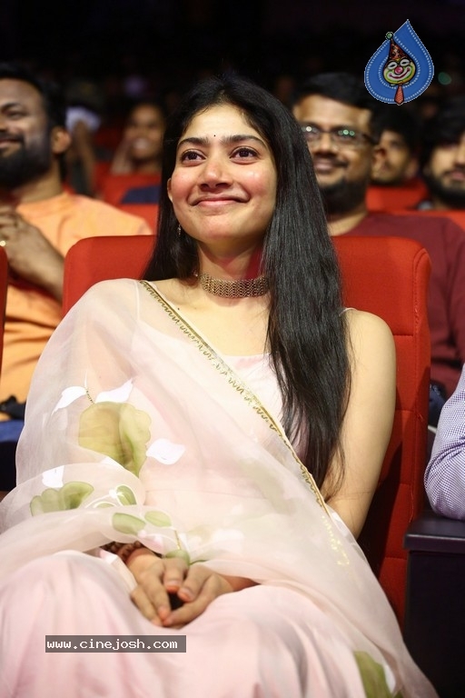 Shyam Singha Roy Pre Release Event - 7 / 42 photos