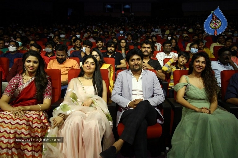 Shyam Singha Roy Pre Release Event - 21 / 42 photos