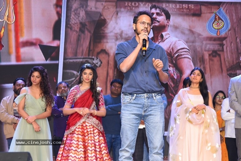 Shyam Singha Roy Pre Release Event - 41 / 42 photos