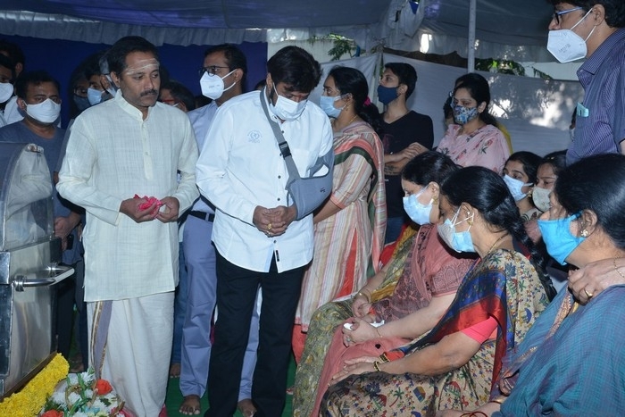 Sirivennela Sitarama Sastry Condolence Photos - 36 / 84 photos