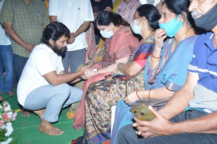 Sirivennela Sitarama Sastry Condolence Photos - 39 / 84 photos