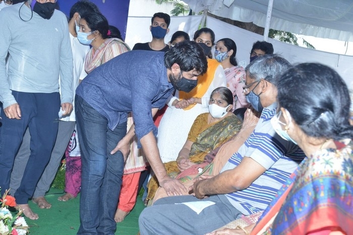 Senior Heroes at Sirivennela Sitarama Sastry Condolences - 1 / 57 photos