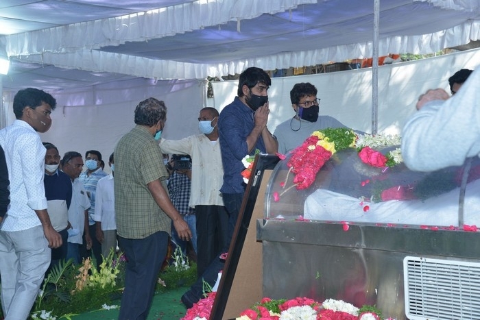 Senior Heroes at Sirivennela Sitarama Sastry Condolences - 4 / 57 photos