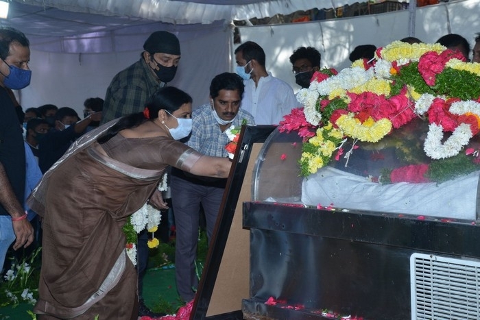 Senior Heroes at Sirivennela Sitarama Sastry Condolences - 9 / 57 photos