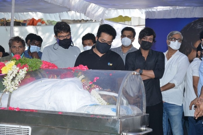 Senior Heroes at Sirivennela Sitarama Sastry Condolences - 11 / 57 photos