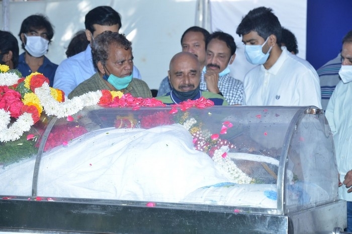 Senior Heroes at Sirivennela Sitarama Sastry Condolences - 16 / 57 photos