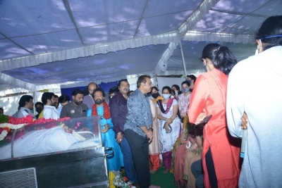 Senior Heroes at Sirivennela Sitarama Sastry Condolences - 37 of 57