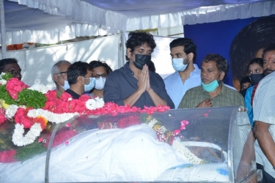 Senior Heroes at Sirivennela Sitarama Sastry Condolences - 38 of 57