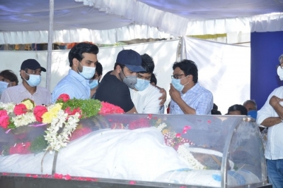 Senior Heroes at Sirivennela Sitarama Sastry Condolences - 39 of 57