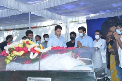 Senior Heroes at Sirivennela Sitarama Sastry Condolences - 42 of 57
