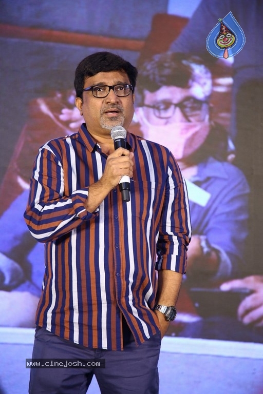 Aa Ammayi Gurinchi Meeku Cheppali First Look Launch - 2 / 19 photos