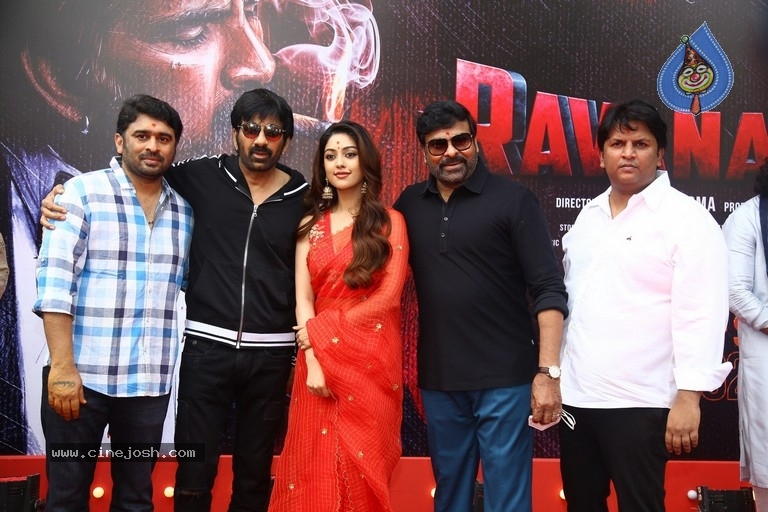 Ravanasura Movie Opening - 19 / 59 photos