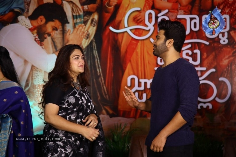 Aadavallu Meeku Johaarlu Movie Press Meet - 7 / 36 photos