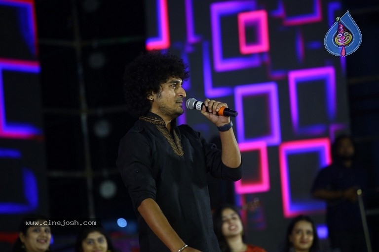 Bheemla Nayak Pre Release Event Last Set - 15 / 81 photos