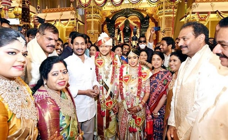 Botsa Satyanarayana Son Wedding Photos - 6 / 6 photos